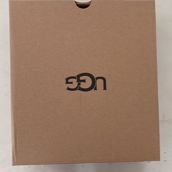 NIB Ugg Noe combat boots black leather buckle motorcycle size 6 - Picture 6 of 6